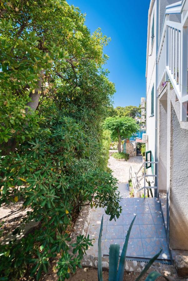 Sunny Days "Sara" - Zf Hvar Hvar Town Exterior foto